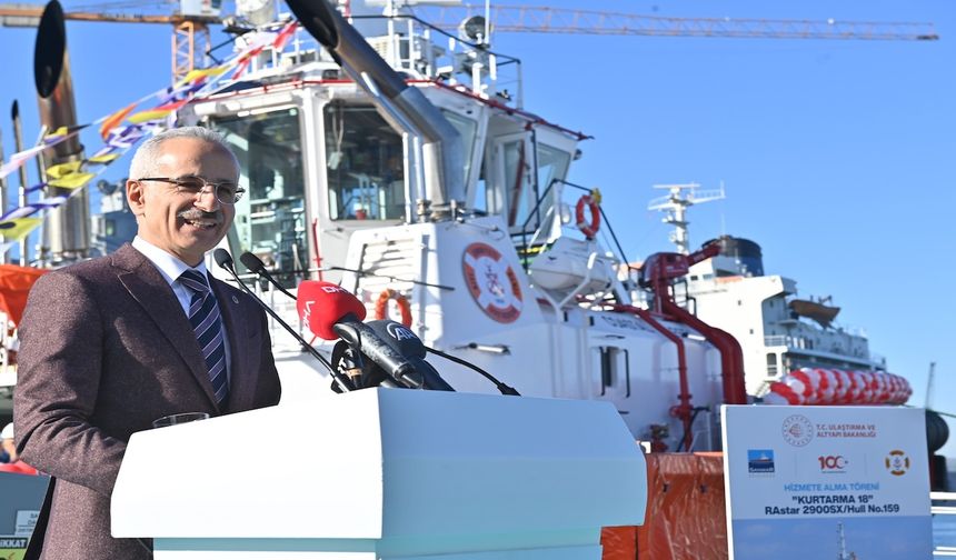 Bakan Uraloğlu: "İstanbul'da gemilere 7 gün 24 saat kesintisiz haberleşme hizmeti sunacağız"