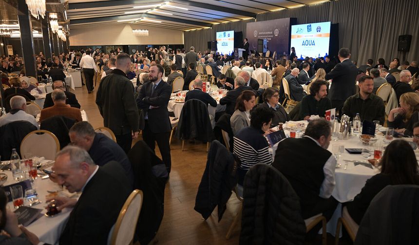 Denizcilik camiası Gemi Brokerleri Derneği'nin iftar yemeğinde buluştu