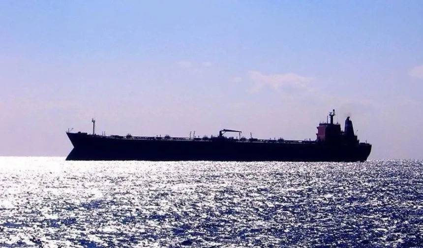 Danimarka Boğazları’nda Rusya’nın gölge filo trafiği sürüyor