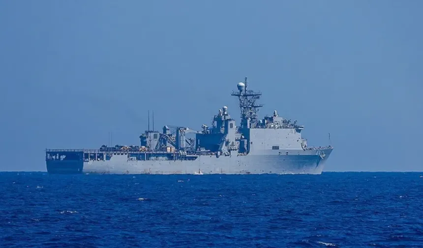 İran Devrim Muhafızları: ABD destek gemisini vurduk