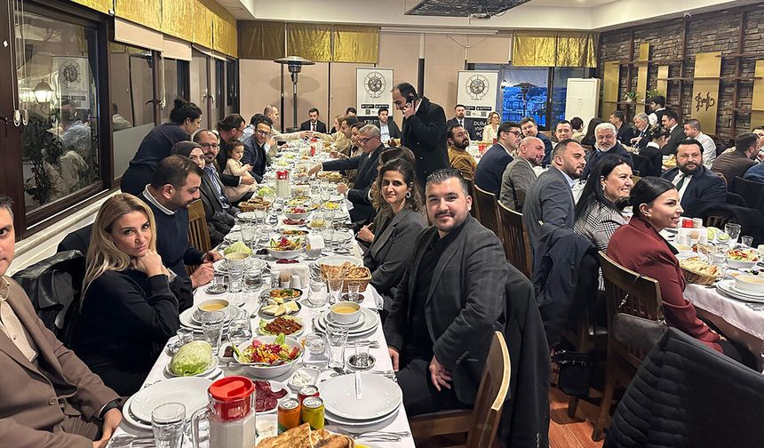 KTÜ DUİM Mezunlar Derneği’nin üyeleri iftarda bir araya geldi