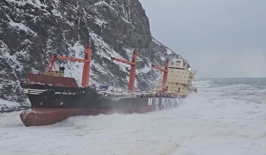 MSC Baltic III enkazında hasar derinleşiyor