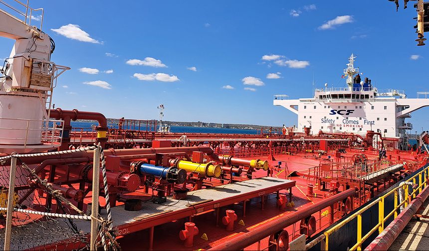 Rusya'dan Küba'ya petrol sevkiyatı