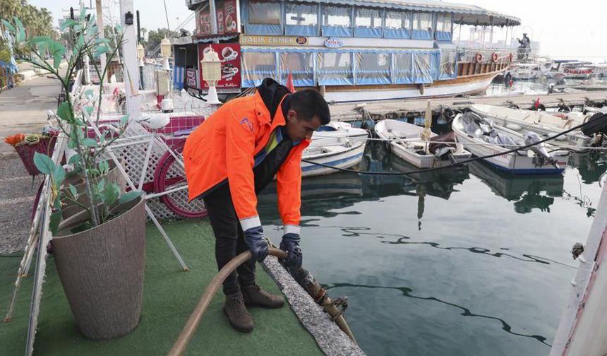 Mersin'de 25 bin metreküp tekne atığı bertaraf edildi