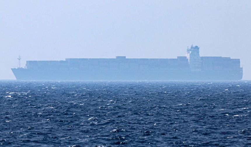 Hürmüz Boğazı'nda kargo gemisine saldırı