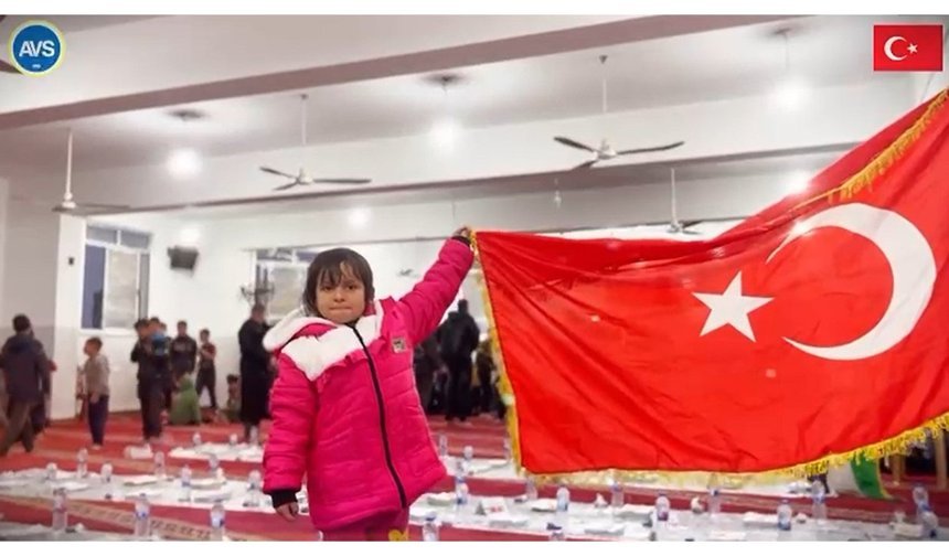 AVS’den Gazze’de ramazan iftarı