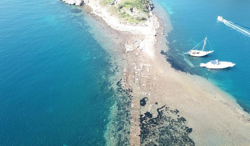 Sular çekildi, 3 bin 500 yıllık kral yolu ortaya çıktı