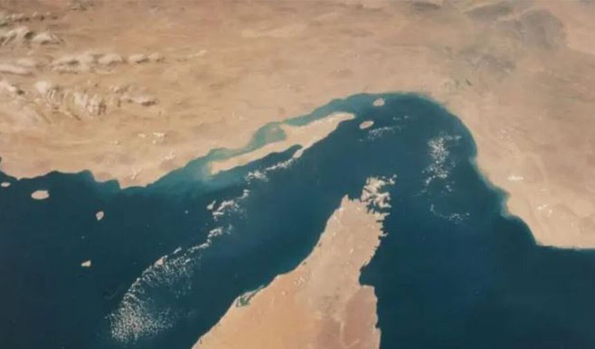 Hürmüz Boğazı’nda patlama