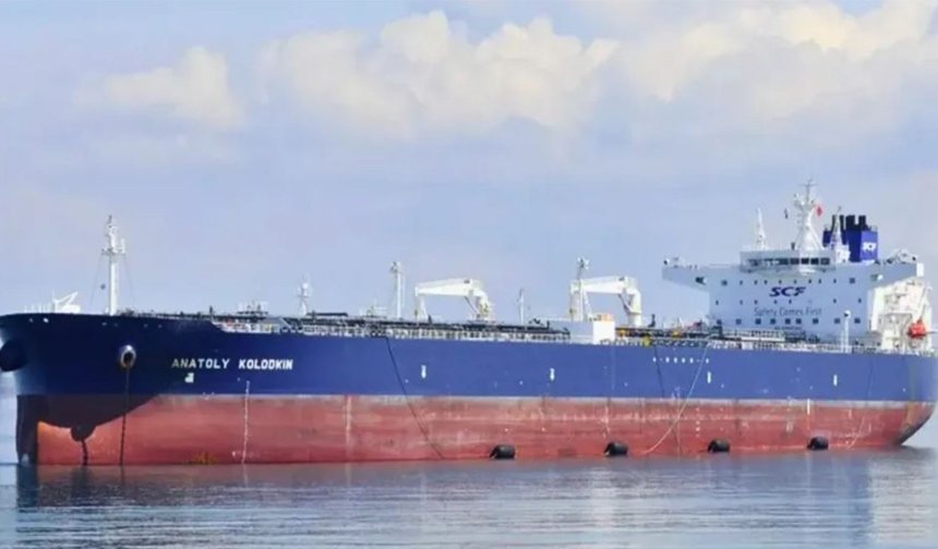 Rus petrol tankeri Küba'ya ulaştı