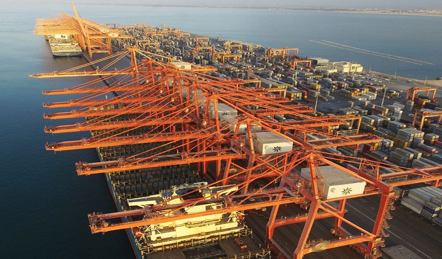 Umman'ın en büyük limanı Salalah'a İHA'lı saldırı