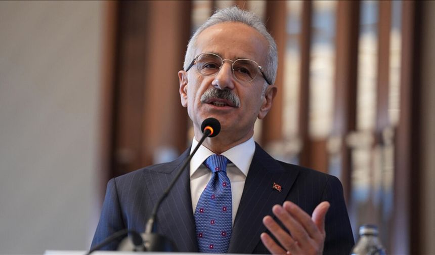 Uraloğlu: Bölgede sahibi Türk olan 16 gemiyi yakından izliyoruz