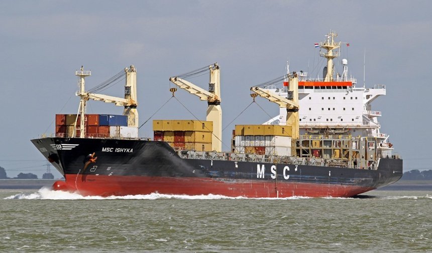 Hürmüz Boğazı’nda gerilim: Ticari gemiye İHA saldırısı