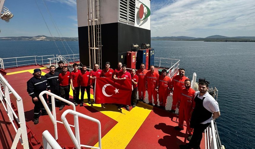 DÜZGİT INTEGRITY Türk bayrağı çekti