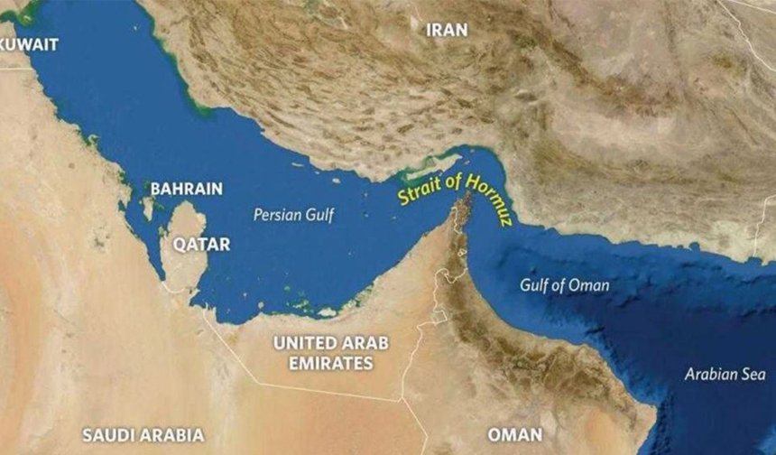 İran, Hürmüz Boğazı’nı 2 hafta süreyle geçişlere açtı