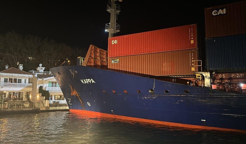 Yeniköy önlerinde karaya oturan gemi kurtarıldı