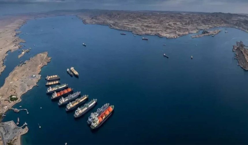 Körfez'de mahsur denizciler tükenme noktasında