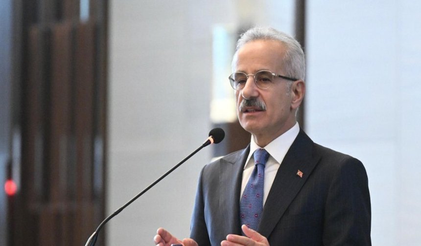 Hürmüz'de kalan Türk gemileri için çalışmalar sürüyor