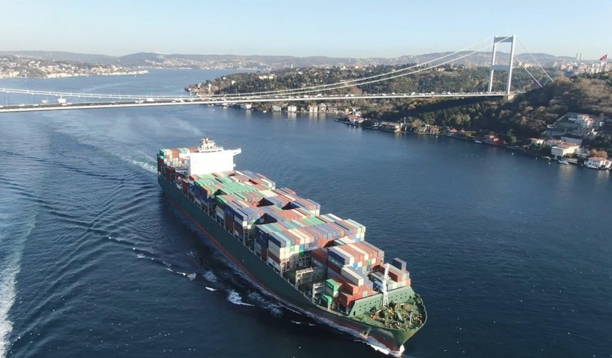 İstanbul Boğazı’nda ilk çeyrekte 9 bin 195 gemi geçti