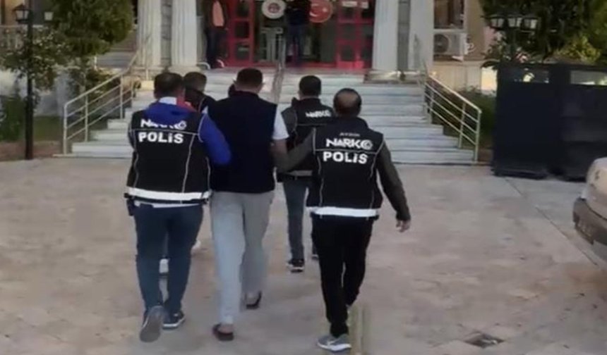 Aydın'da teknede 186 kilo uyuşturucu ele geçirildi