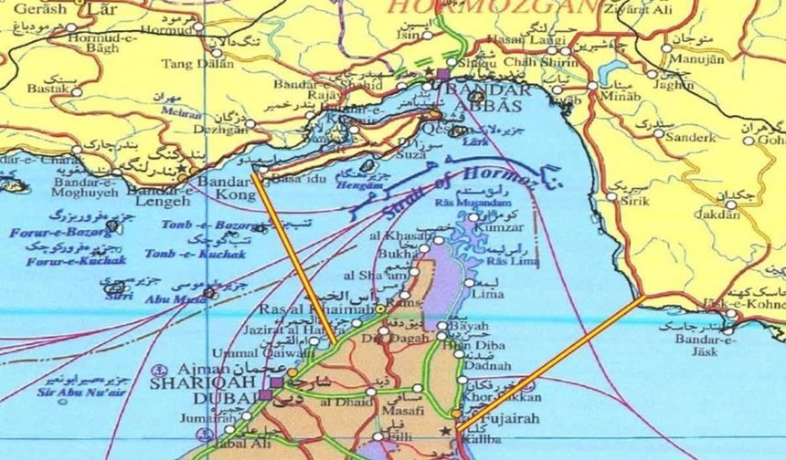 İran’dan Hürmüz Boğazı’nda yeni kontrol hattını gösteren harita