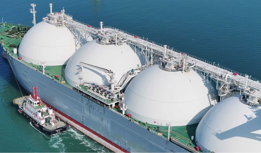 Rusya, yaptırımları aşmak için LNG filosunu genişletiyor