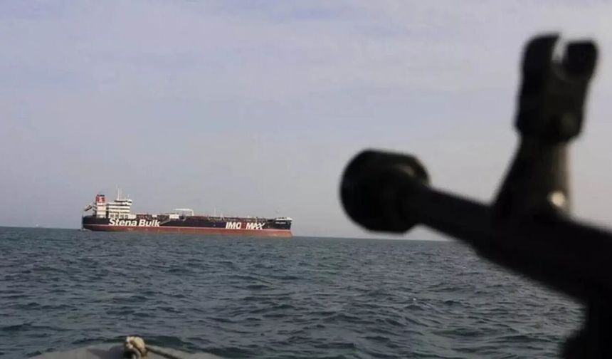 İran, ABD’ye ait ticari gemiyi seyir füzesiyle vurdu