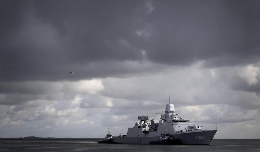 Hollanda, mayın temizleme görevi için Hürmüz’e bir fırkateyn gönderdi
