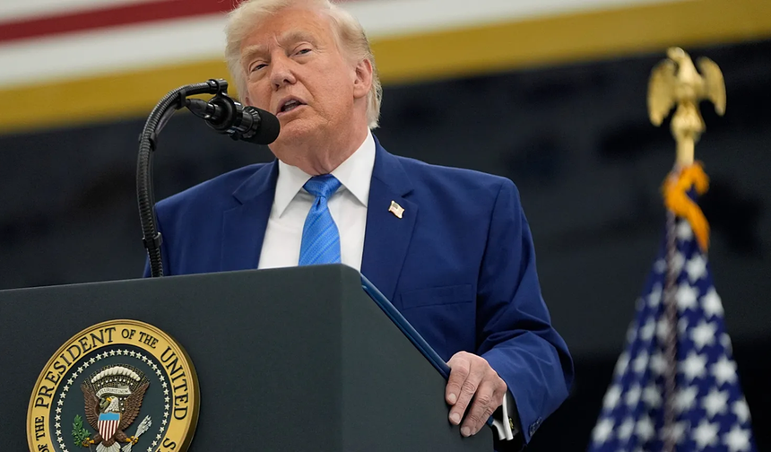 Trump: İran Hürmüz'den geçen gemilere 4 İHA fırlattı