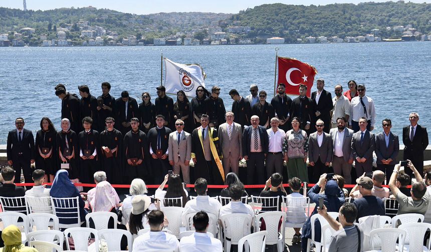 Tamer Kıran, GSÜ Denizcilik MYO’nun mezuniyet törenine katıldı