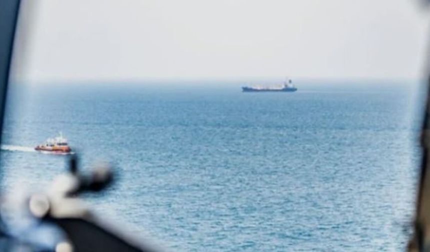 ABD ordusu İran’a uygulanan ablukayı aşmaya çalışan tankeri vurdu