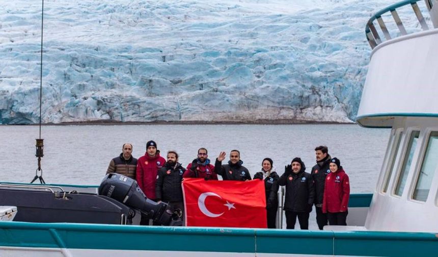 Sanayi ve Teknoloji Bakanı Kacır, 6’ncı Ulusal Arktik Bilim Seferine katıldı
