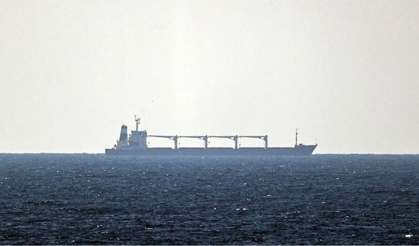 Rusya Ukrayna’da limanı vurdu, hasar gören gemide 2 Ukraynalı öldü