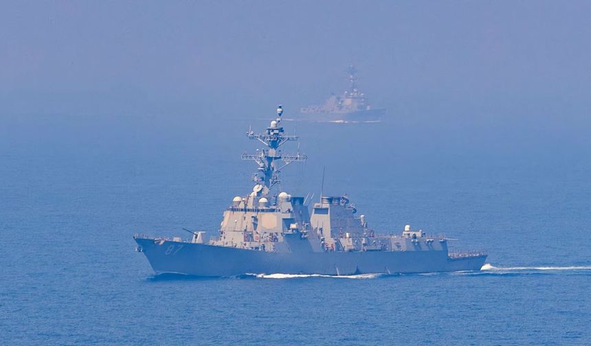 CENTCOM: İran'ın Hürmüz'deki mayın döşeme güçlerine karşı "sınırlı bir saldırı" düzenlendi