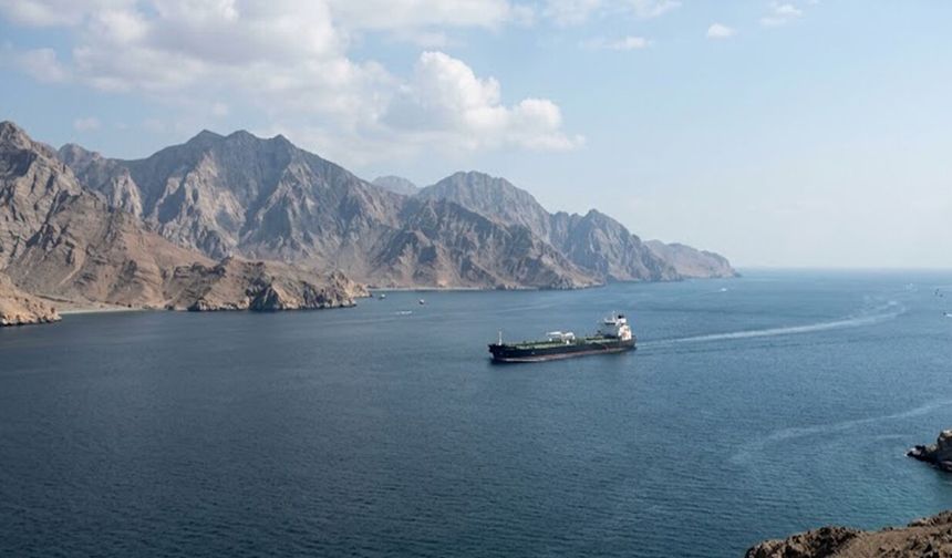 Hürmüz Boğazı’nda tankere saldırı: 1 yaralı