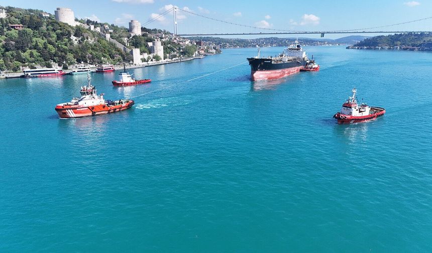 İstanbul ve Çanakkale boğazlarından 6 ayda 40 bin gemi geçti