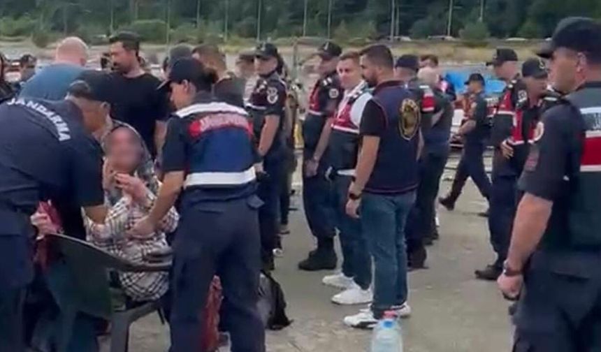 Rize'de kafes balıkçılığına karşı eylem