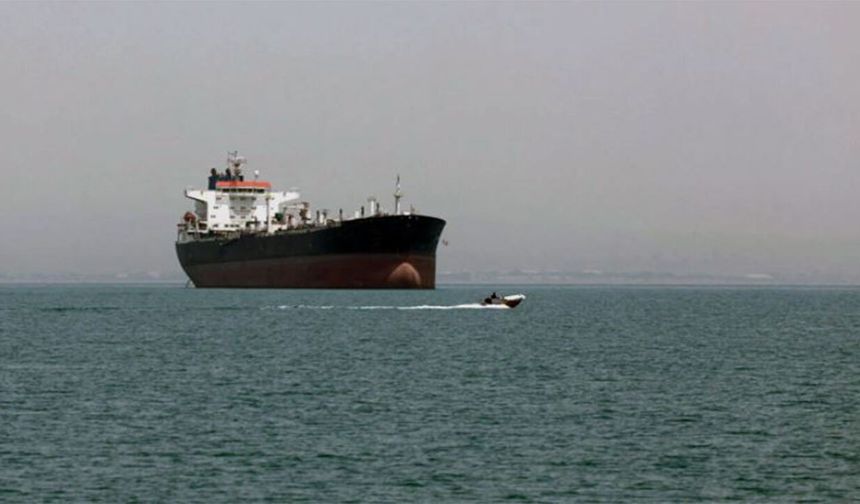 Yemen açıklarında silahlı grup yük gemisini kaçırdı