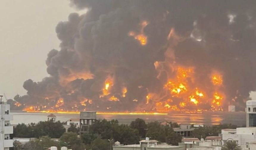 Husilerin Yemen hükümetine ait limana yönelik saldırılarında 7 kişi hayatını kaybetti