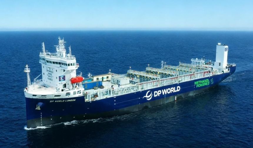 DP World’ün metanol yakıtlı yeni gemisi “DP World London”