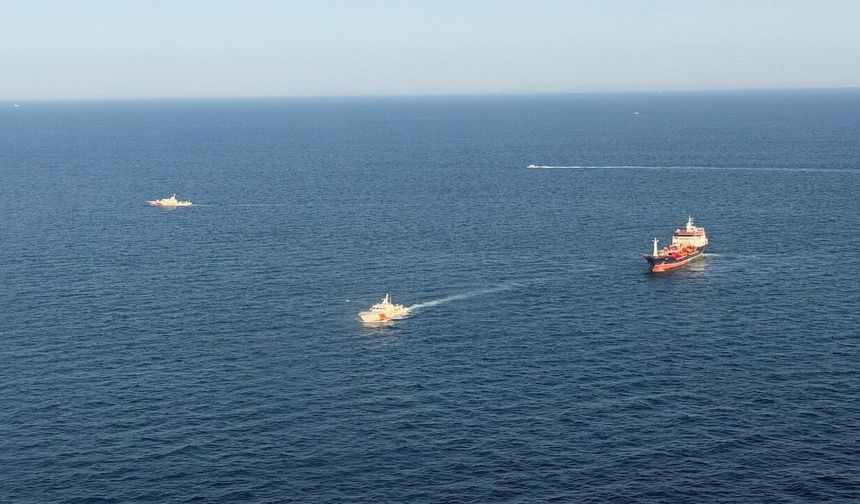 Silivri açıklarında iki ticari gemi çarpıştı: 10 denizci aranıyor