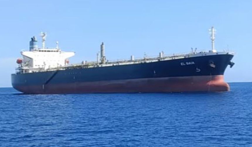 İran “Hürmüz’de bir tanker mayına çarptı” dedi, ABD yalanladı