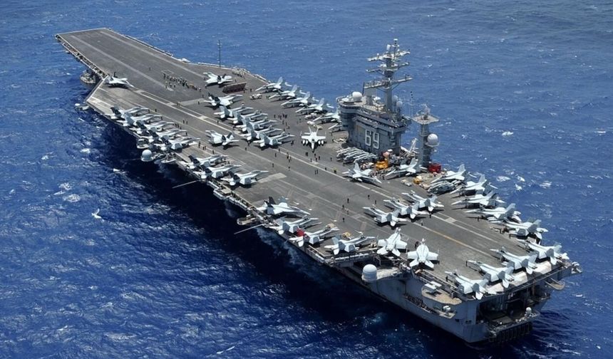 USS Eisenhower'da uçuş kazası: 4 denizci yaralandı