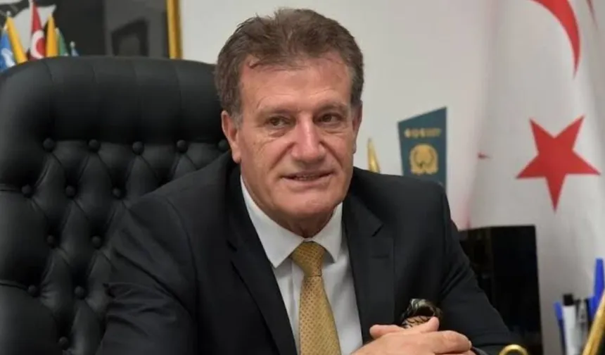 KKTC Başbakanı Üstel, Bayındırlık ve Ulaştırma Bakanı Arıklı’yı görevden aldı