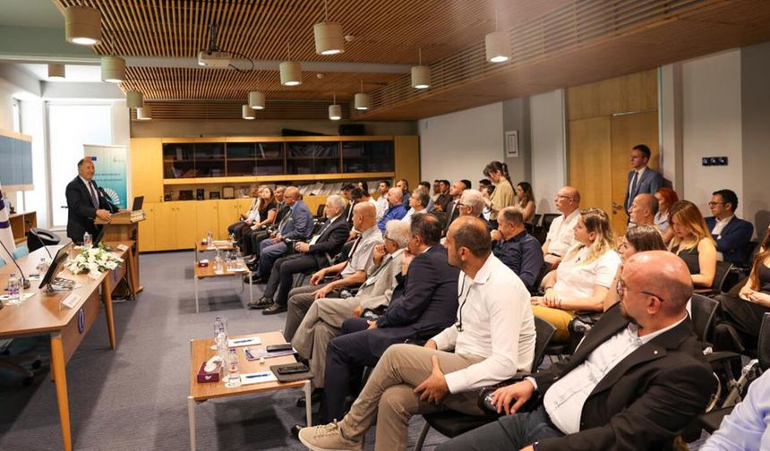 Mersin'de, mavi ekonominin geleceği için masaya yatırıldı