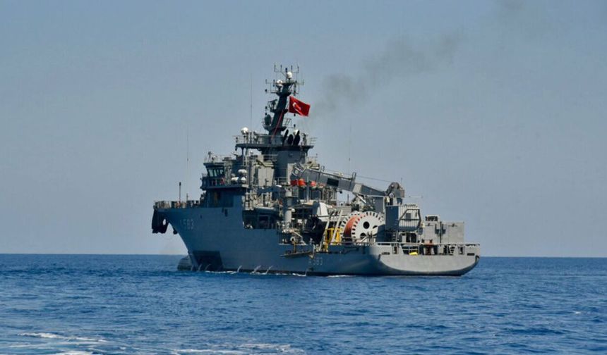 KKTC: TCG Işın yakıt ikmalinin ardından çalışmalarına devam edecek