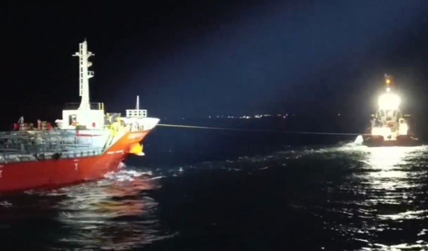 Çanakkale Boğazı’nda kimyasal tanker makine arızası yaptı