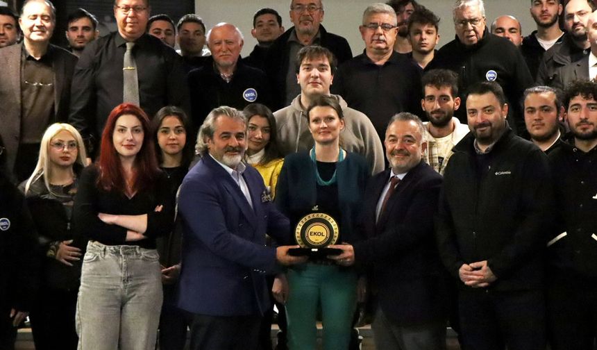 GİSBİR Dış İlişkiler Komisyonu Ekol öğrencileriyle buluştu
