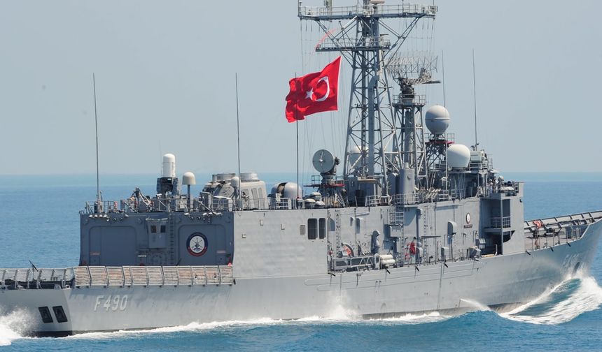TCG Gaziantep ve Charles de Gaulle uçak gemisinden hava savunma eğitimi